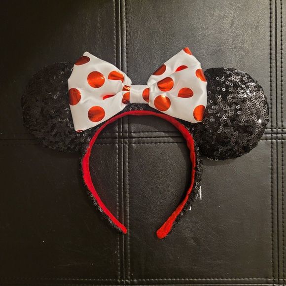 Minnie Mouse Sequined Ear Headband – Red & White Polka Dot Disney EUC Adult